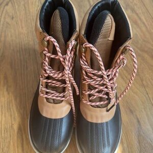 Sorel Duck Tan and Black Boots women’s size 7 new no tags